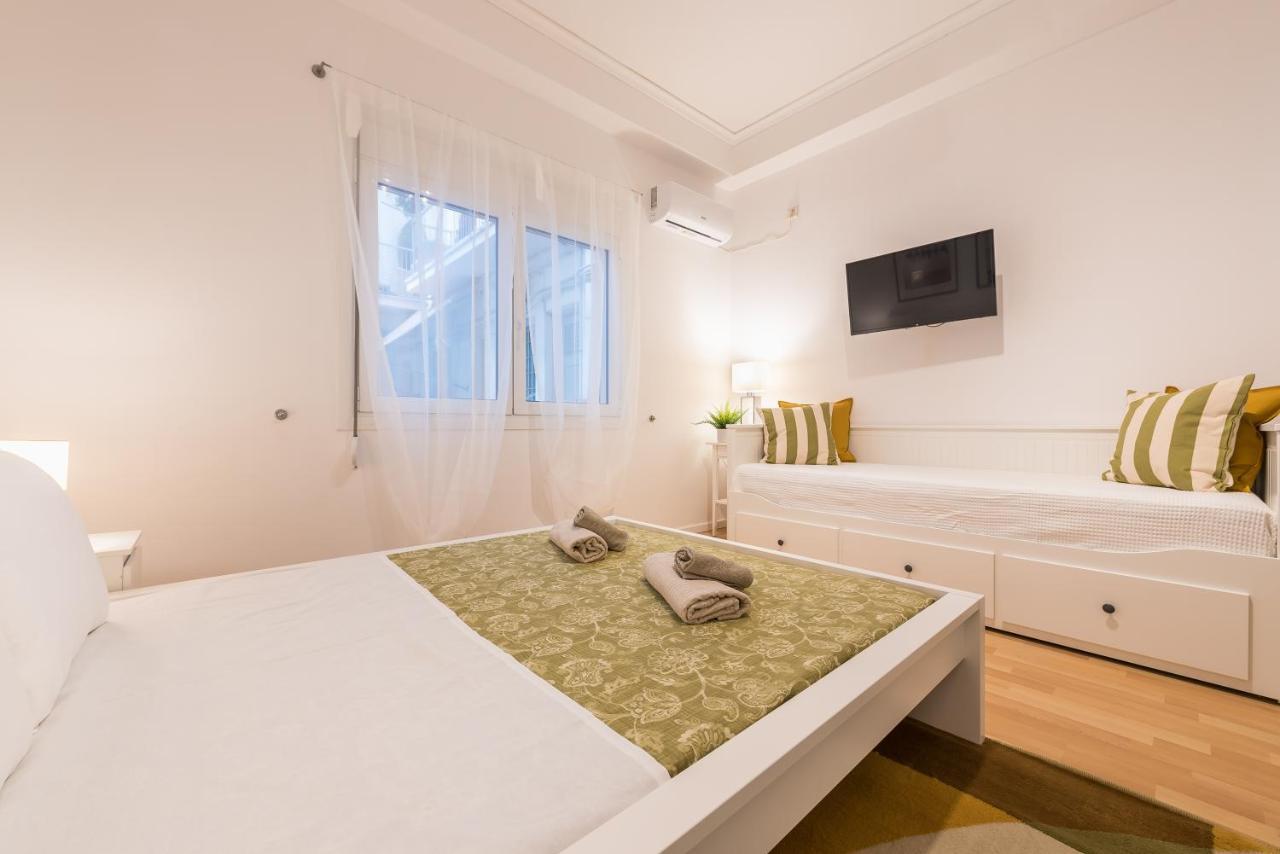 Apartment At Megaro Mousikis St Semi Basement 1Bed 2 Pers Athens Exterior photo